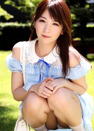 รู้จัก Nanaho Kase ผู้หญิงที่มีแรงดึงดูดแบบเงียบ ๆ แต่กินใจจนยากลืม Nanaho Kase